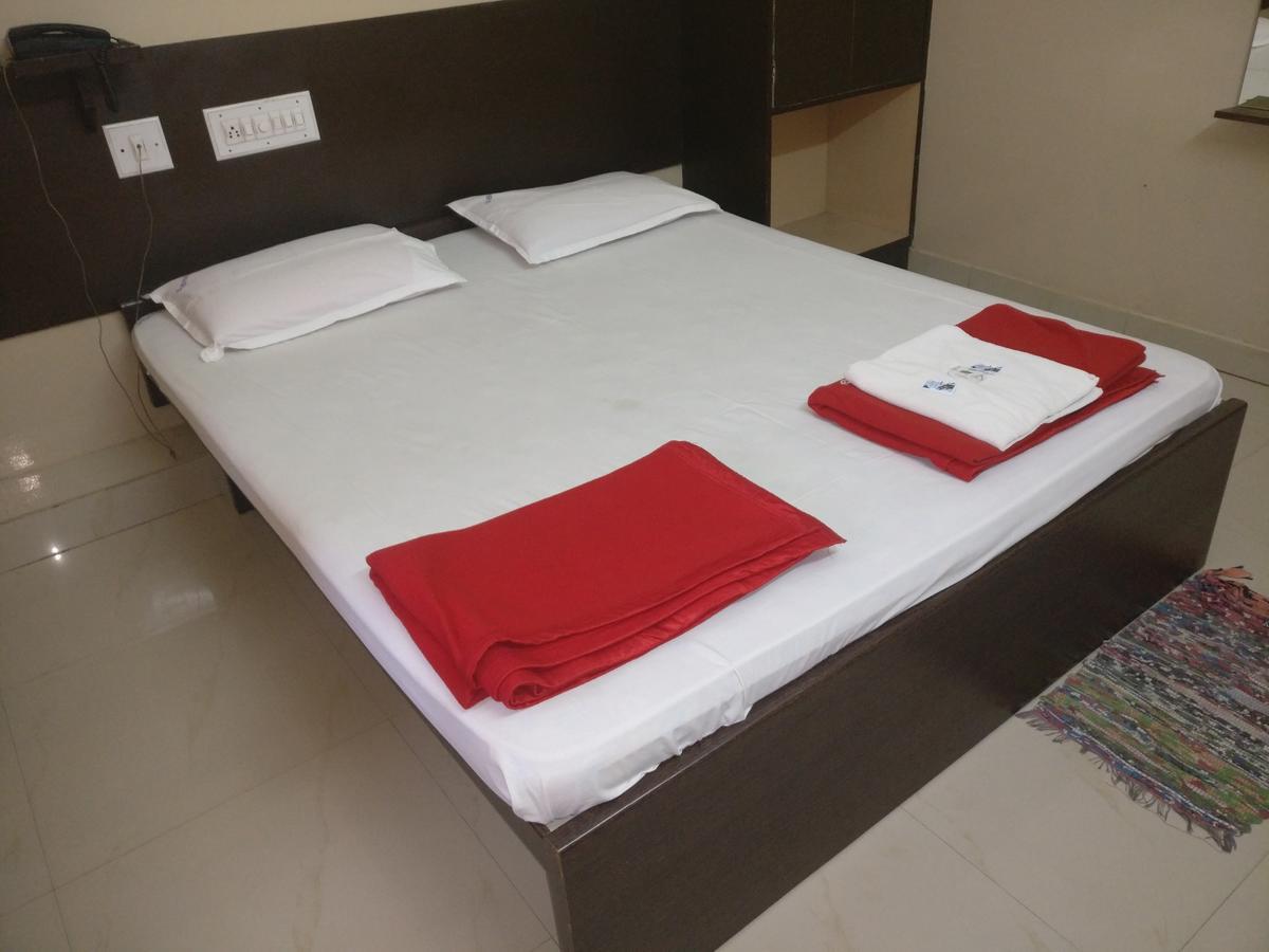 Subhadra Comforts Hotel Shimoga Exterior foto